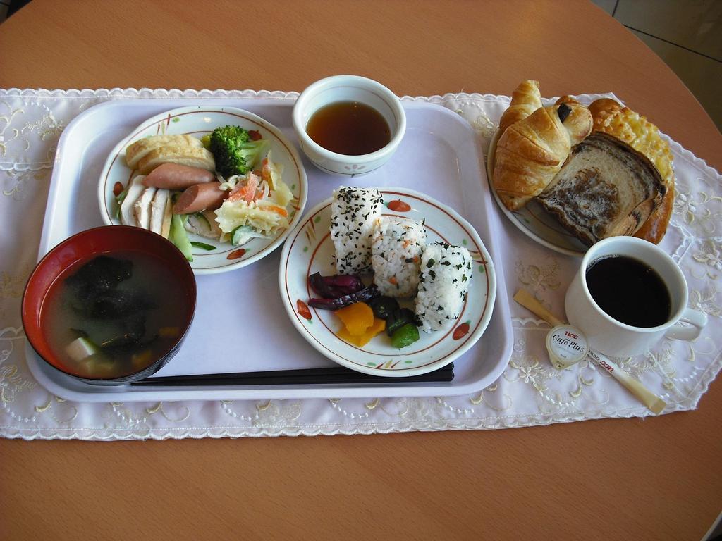 Toyoko Inn Aioi eki Shinkansen guchi Eksteriør billede